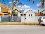 https://images.listonce.com.au/custom/160x/listings/20-greeves-st-st-kilda-vic-3182/382/01899382_img_01.jpg?ILZwz9jq_i0