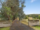 https://images.listonce.com.au/custom/160x/listings/20-henlin-park-road-smythesdale-vic-3351/449/01268449_img_24.jpg?NjFSdXMra24