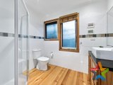 https://images.listonce.com.au/custom/160x/listings/20-henty-court-croydon-vic-3136/506/01525506_img_11.jpg?kORrsxOT6_o