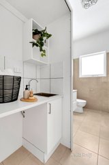 https://images.listonce.com.au/custom/160x/listings/20-henty-street-brunswick-vic-3056/065/01407065_img_16.jpg?hw8rG2wSYYU