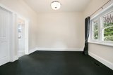 https://images.listonce.com.au/custom/160x/listings/20-high-street-trentham-vic-3458/564/01845564_img_03.jpg?DkhsOOCO16k