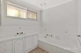 https://images.listonce.com.au/custom/160x/listings/20-hillside-road-mount-waverley-vic-3149/397/01815397_img_07.jpg?XI-cRuKnsIc