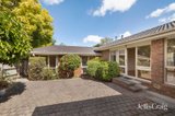 https://images.listonce.com.au/custom/160x/listings/20-hillside-road-mount-waverley-vic-3149/397/01815397_img_10.jpg?a2NuRJtP22s