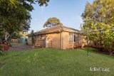 https://images.listonce.com.au/custom/160x/listings/20-hodgson-grove-bentleigh-east-vic-3165/033/01933033_img_06.jpg?e09L7ODAuq4