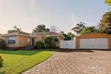 https://images.listonce.com.au/custom/160x/listings/20-hodgson-grove-bentleigh-east-vic-3165/235/01915235_img_01.jpg?dts8qNr6VCo