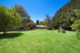 https://images.listonce.com.au/custom/160x/listings/20-honeysuckle-lane-woodend-vic-3442/626/00142626_img_06.jpg?P5NXCsY4GjY