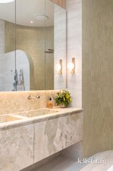https://images.listonce.com.au/custom/160x/listings/20-kinkora-road-hawthorn-vic-3122/418/01768418_img_22.jpg?1B8_sevzwzc