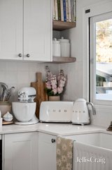 https://images.listonce.com.au/custom/160x/listings/20-kookaburra-lane-mount-evelyn-vic-3796/064/01900064_img_05.jpg?D2CYxo7JhxU