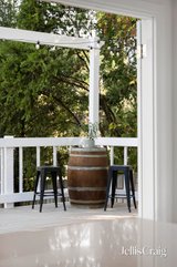 https://images.listonce.com.au/custom/160x/listings/20-kookaburra-lane-mount-evelyn-vic-3796/064/01900064_img_18.jpg?uEHXslZbrPc