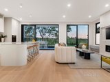 https://images.listonce.com.au/custom/160x/listings/20-larkspur-avenue-doncaster-vic-3108/043/01656043_img_06.jpg?siyD0gh4pC0