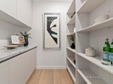 https://images.listonce.com.au/custom/160x/listings/20-larkspur-avenue-doncaster-vic-3108/043/01656043_img_08.jpg?mroO2AkZnG8