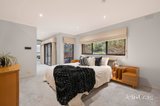https://images.listonce.com.au/custom/160x/listings/20-larne-avenue-donvale-vic-3111/168/01947168_img_14.jpg?2zBXQ-AfS_A