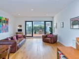 https://images.listonce.com.au/custom/160x/listings/20-law-street-south-melbourne-vic-3205/187/01087187_img_02.jpg?hiNAxPaiSdI