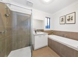 https://images.listonce.com.au/custom/160x/listings/20-leveret-way-narre-warren-south-vic-3805/774/01840774_img_06.jpg?bJ_sXQcfK70