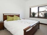 https://images.listonce.com.au/custom/160x/listings/20-loftus-street-east-geelong-vic-3219/677/01699677_img_04.jpg?i6fxJfBxZWA