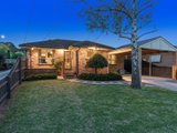 https://images.listonce.com.au/custom/160x/listings/20-longfellow-avenue-mooroolbark-vic-3138/488/01524488_img_01.jpg?X78blehZ6dE