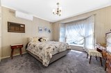 https://images.listonce.com.au/custom/160x/listings/20-lynden-grove-mount-waverley-vic-3149/264/01660264_img_10.jpg?gdlzAdQD44Q