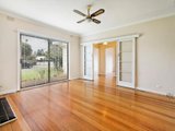https://images.listonce.com.au/custom/160x/listings/20-lyndhurst-crescent-box-hill-north-vic-3129/952/01683952_img_03.jpg?qn-pzkE1CiI