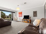 https://images.listonce.com.au/custom/160x/listings/20-macarthur-park-boulevard-miners-rest-vic-3352/709/01576709_img_14.jpg?ox1q-MrmRq4