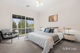 https://images.listonce.com.au/custom/160x/listings/20-margaret-court-warrandyte-vic-3113/879/01922879_img_11.jpg?pOX0U7HaeTE