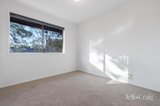 https://images.listonce.com.au/custom/160x/listings/20-marong-terrace-forest-hill-vic-3131/235/01913235_img_11.jpg?53ntWL0jO5M