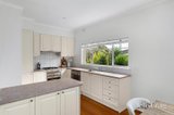 https://images.listonce.com.au/custom/160x/listings/20-mayona-road-montmorency-vic-3094/810/01990810_img_07.jpg?cvqpzsJj8kI