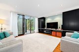 https://images.listonce.com.au/custom/160x/listings/20-medley-place-south-yarra-vic-3141/742/01894742_img_05.jpg?LJEVB_OvChs