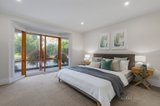 https://images.listonce.com.au/custom/160x/listings/20-meeking-drive-pakenham-vic-3810/352/00857352_img_08.jpg?chSxOpLLafI