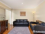 https://images.listonce.com.au/custom/160x/listings/20-mountain-view-road-kilsyth-vic-3137/958/01524958_img_04.jpg?Z90hGSiJB18