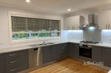 https://images.listonce.com.au/custom/160x/listings/20-myddleton-drive-viewbank-vic-3084/012/01932012_img_02.jpg?yBhWuihaoYA