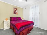 https://images.listonce.com.au/custom/160x/listings/20-nicholson-street-altona-meadows-vic-3028/332/01203332_img_07.jpg?KnJlMio7asY