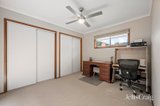 https://images.listonce.com.au/custom/160x/listings/20-numeralla-street-mooroolbark-vic-3138/332/01907332_img_06.jpg?1fhN0UxGFOU