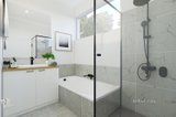 https://images.listonce.com.au/custom/160x/listings/20-oliver-street-ringwood-vic-3134/256/01353256_img_13.jpg?IyCGBU9sFZQ