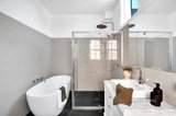 https://images.listonce.com.au/custom/160x/listings/20-overend-street-brunswick-vic-3056/579/01471579_img_09.jpg?Ngj-LjhVvDU