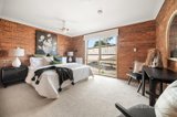 https://images.listonce.com.au/custom/160x/listings/20-pankina-court-dingley-village-vic-3172/815/01733815_img_08.jpg?JUiirWplJ2M
