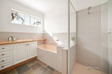 https://images.listonce.com.au/custom/160x/listings/20-pankina-court-dingley-village-vic-3172/815/01733815_img_09.jpg?PKcZArflYKU