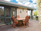 https://images.listonce.com.au/custom/160x/listings/20-philip-avenue-doncaster-vic-3108/726/01683726_img_06.jpg?uxd9aDZbyRM