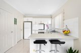 https://images.listonce.com.au/custom/160x/listings/20-raymond-george-place-lara-vic-3212/371/00716371_img_09.jpg?kCZ_X4YstCo