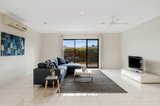 https://images.listonce.com.au/custom/160x/listings/20-raymond-george-place-lara-vic-3212/852/01091852_img_10.jpg?Czbz6mSatz4