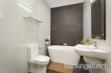 https://images.listonce.com.au/custom/160x/listings/20-reid-street-balwyn-vic-3103/332/01685332_img_12.jpg?3QUbRiQzxN8
