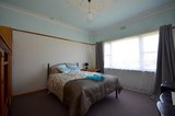 https://images.listonce.com.au/custom/160x/listings/20-rowlands-street-sebastopol-vic-3356/013/01576013_img_05.jpg?YIN5q_3gybY