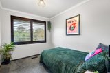 https://images.listonce.com.au/custom/160x/listings/20-ryans-road-eltham-vic-3095/039/01520039_img_14.jpg?lvWIRVjdDCU