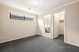 https://images.listonce.com.au/custom/160x/listings/20-salinga-drive-werribee-vic-3030/392/01701392_img_04.jpg?qYckjoAAM-Q