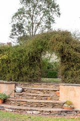 https://images.listonce.com.au/custom/160x/listings/20-salters-rush-road-smiths-gully-vic-3760/040/01677040_img_22.jpg?W-Hr8HP2_c8