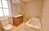 https://images.listonce.com.au/custom/160x/listings/20-slater-street-northcote-vic-3070/377/01932377_img_09.jpg?Px9taAYzKo0
