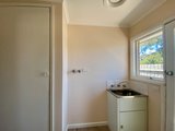 https://images.listonce.com.au/custom/160x/listings/20-smeaton-close-lara-vic-3212/775/01811775_img_30.jpg?5C4vRogQwTI