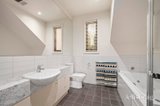 https://images.listonce.com.au/custom/160x/listings/20-st-andrews-court-chirnside-park-vic-3116/913/01912913_img_11.jpg?yWJ__NeWGVg