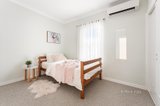 https://images.listonce.com.au/custom/160x/listings/20-station-street-aspendale-vic-3195/591/01593591_img_11.jpg?QFZ4EajffUQ