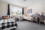 https://images.listonce.com.au/custom/160x/listings/20-strathaird-street-strathmore-vic-3041/497/01582497_img_07.jpg?kZP-x1nRsdM