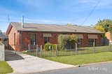 https://images.listonce.com.au/custom/160x/listings/20-stuart-drive-woodend-vic-3442/646/01896646_img_04.jpg?obmFhVYjcgg